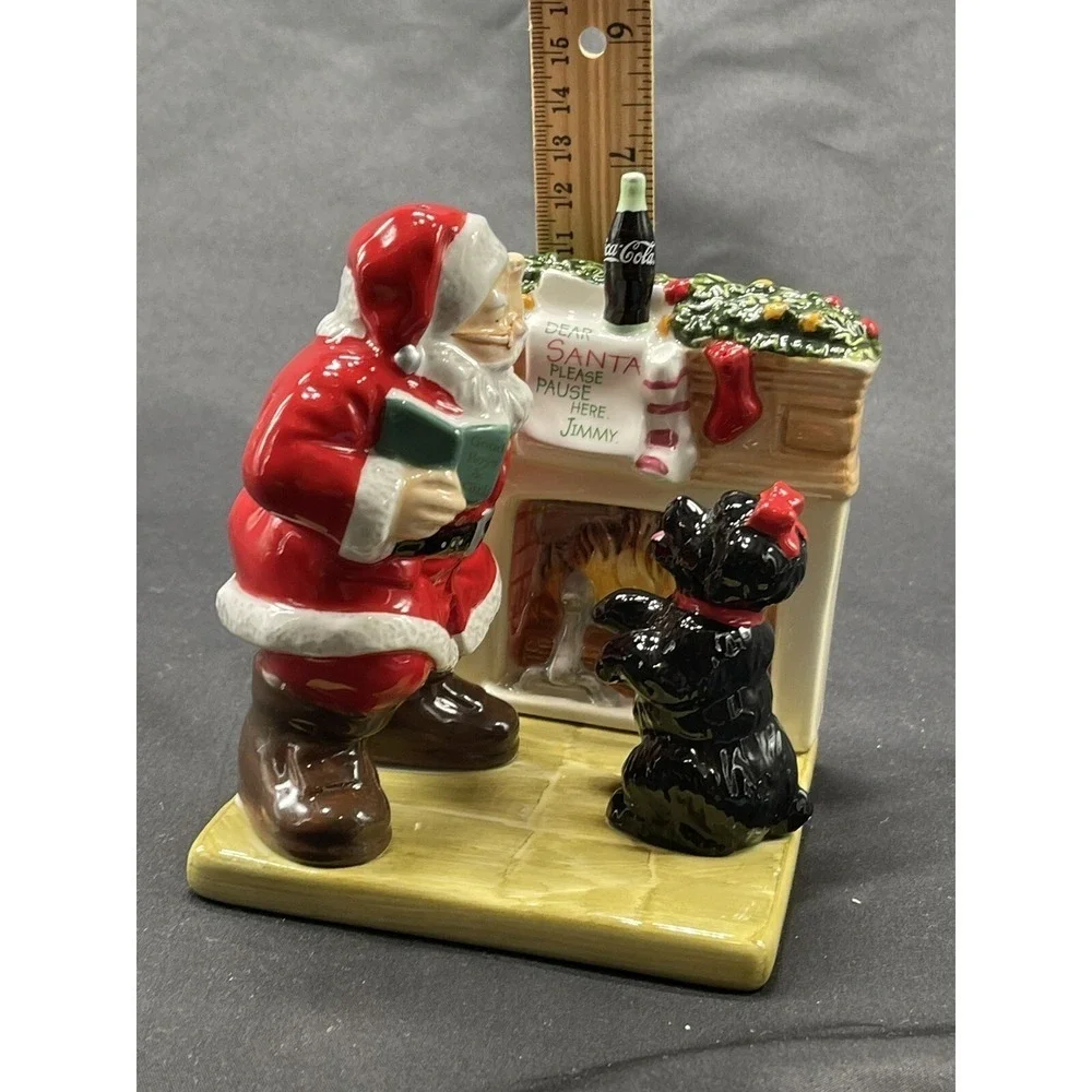 Coca Cola Salt/Pepper Shakers Santa & Dog Collectible Christmas Decor 2002